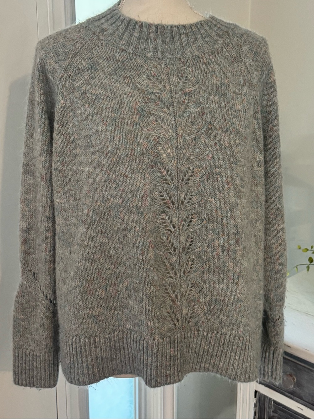 LOFT Women’s Gray multi color Knit Pullover Sweater Size Large